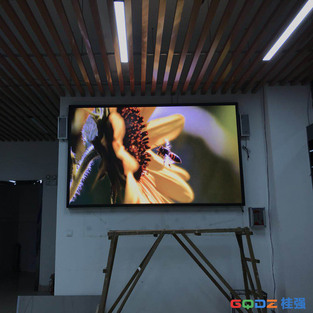 南寧伶利中鐵14局P2.5全彩  4平米