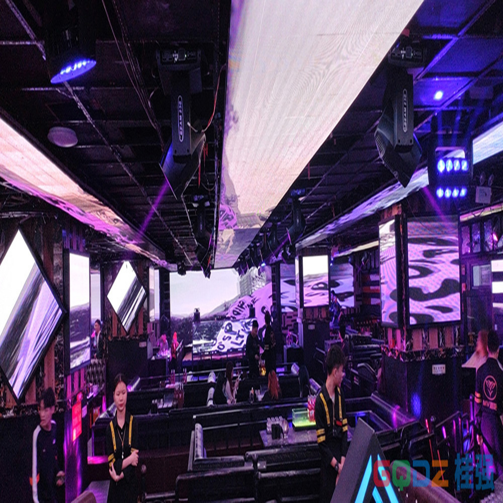 南寧MV酒吧 P5全彩  200平方