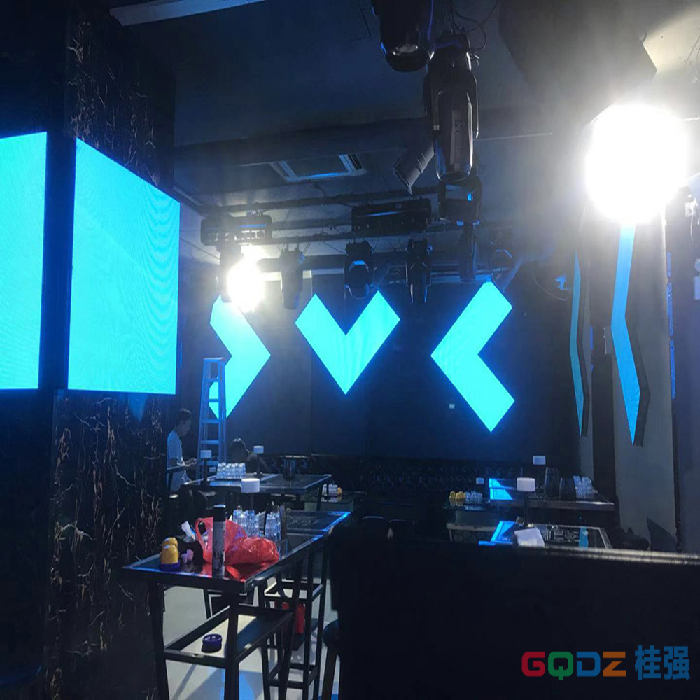 藤縣蘇威酒吧 P4 28平方