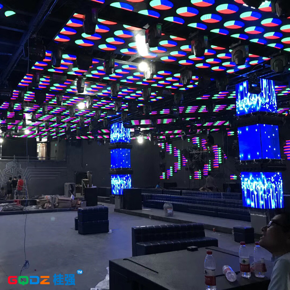 靖西蘇格酒吧300平方P4顯示屏