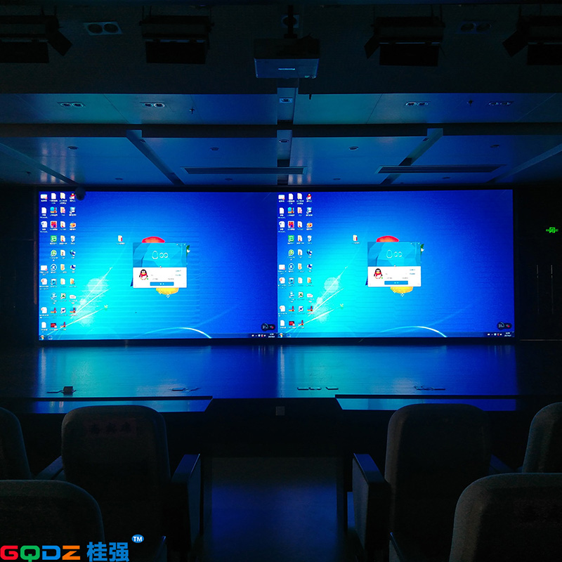 南寧市第一人民醫(yī)院室內(nèi)P3全彩顯示屏  30平米